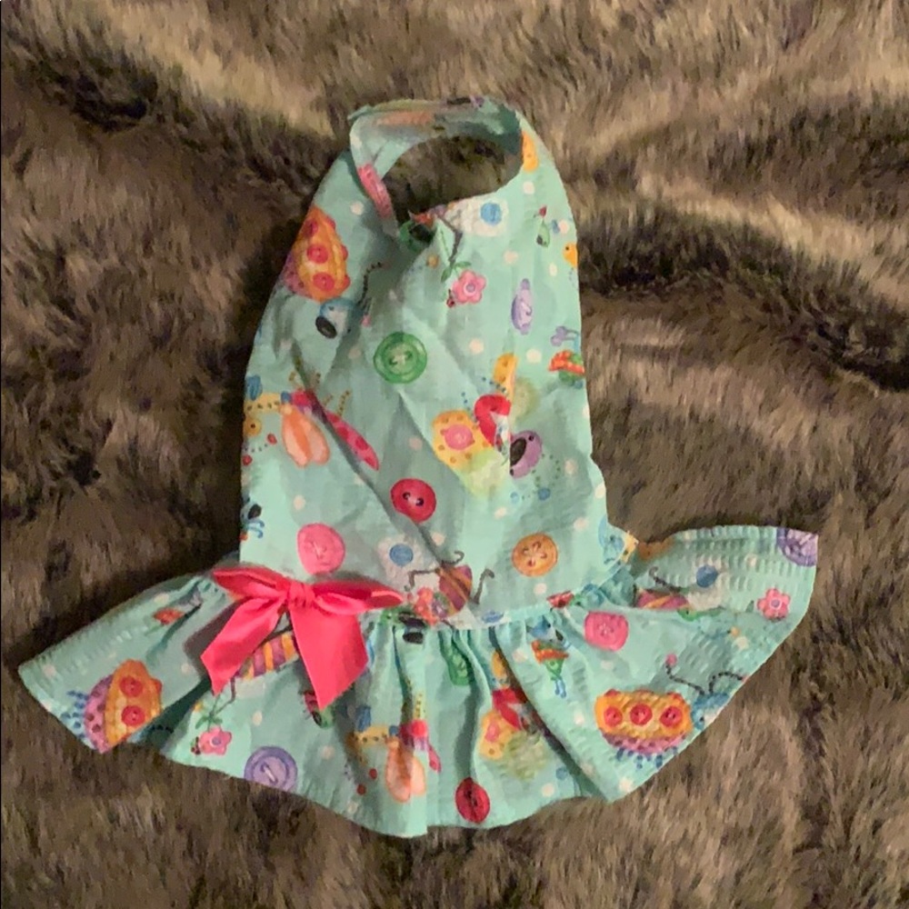 Pet dress